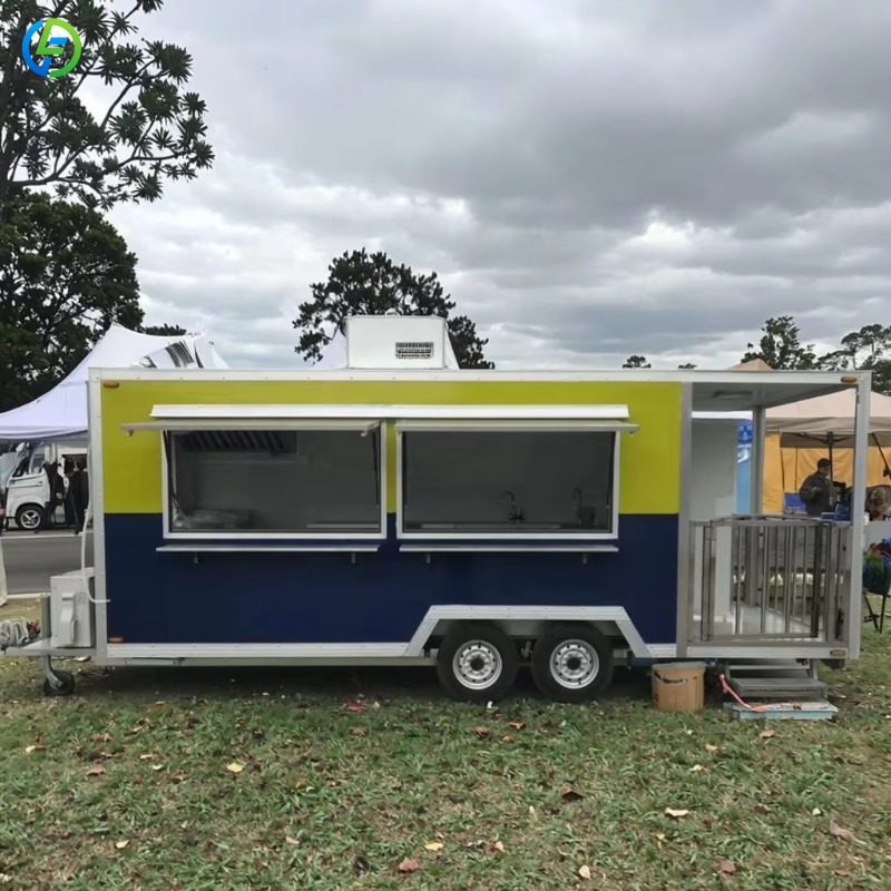 Street Food Snacks - Caminhão de Comida Personalizado para Catering