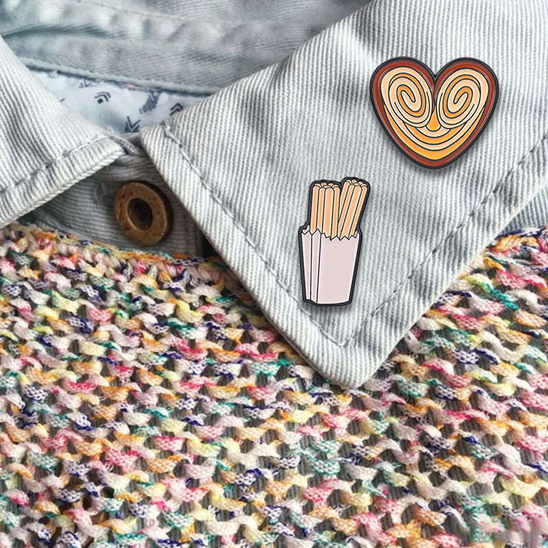 Broche Esmaltado de Churros em - Food Snacks In Spanish avaliação e preço